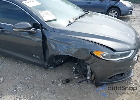 2018 Ford Fusion Energi Se Luxury из США, поврежденный, VIN 3FA6P0PU4JR264389